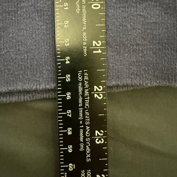 Vintage Champion Reverse Weave Womens Size Medium Cropped Crewneck Sweatshirt - Picture 6 of 6